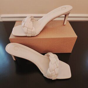 Journee Hattie Lux Vegan Leather Braided Strap Comfort Heeled‎ Sandals Sz. 10